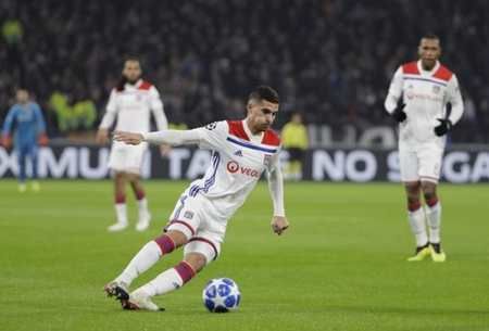 婚纱背后的 婚纱背后的